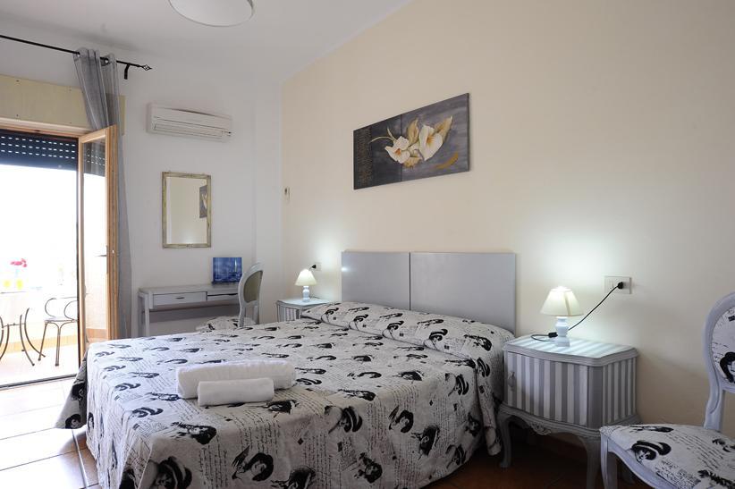 סטינטינו Lina Hotel מראה חיצוני תמונה